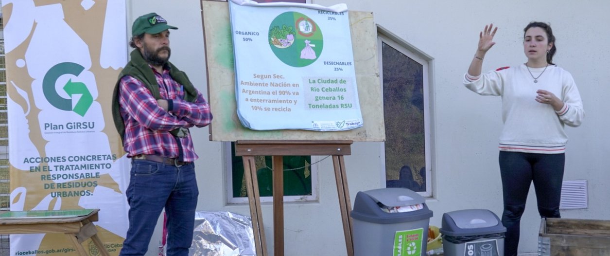 Se realizó otro taller de  Recuperación de Residuos Domiciliarios en barrio Lomas del Chañar